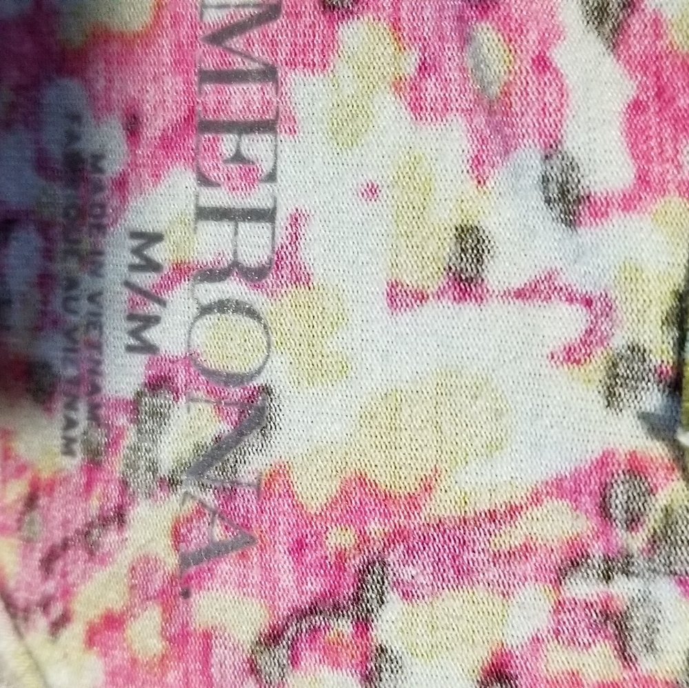 Top - Picture 2 of 3